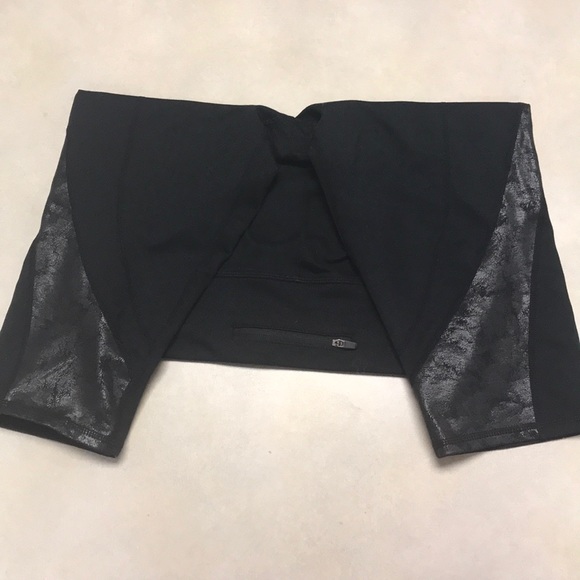 Fabletics Navassa Crop - Picture 6 of 7